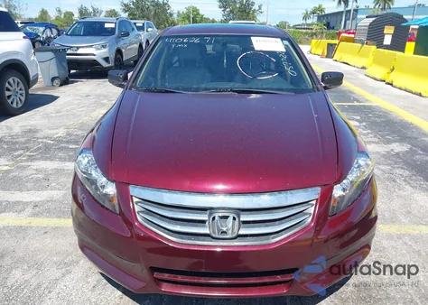 2011 Honda Accord 2.4 Ex-L z USA, uszkodzony, nr VIN 1HGCP2F87BA057022